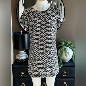 SUGARLIPS Black & White Diamond Pattern Short Sleeve Sheath Dress Size 6